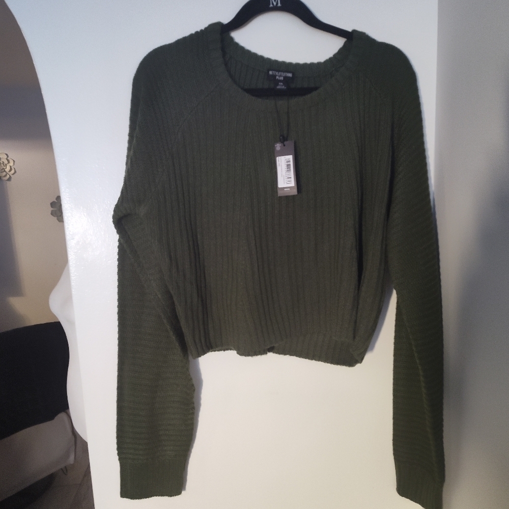NWT Pretty little thing crop sweater size XXL